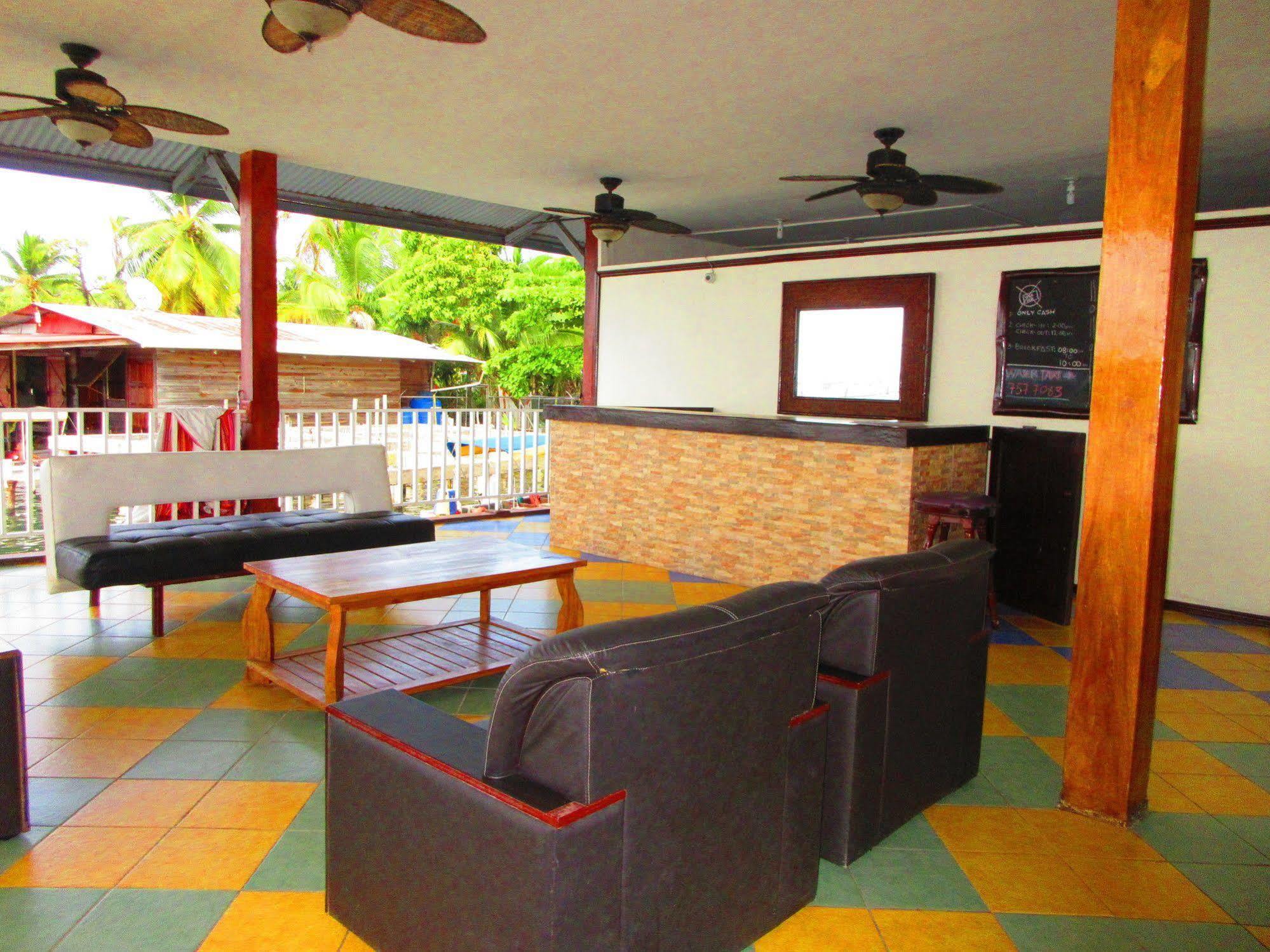 Los Balcones Over The Sea Hotel Bocas del Toro Bagian luar foto