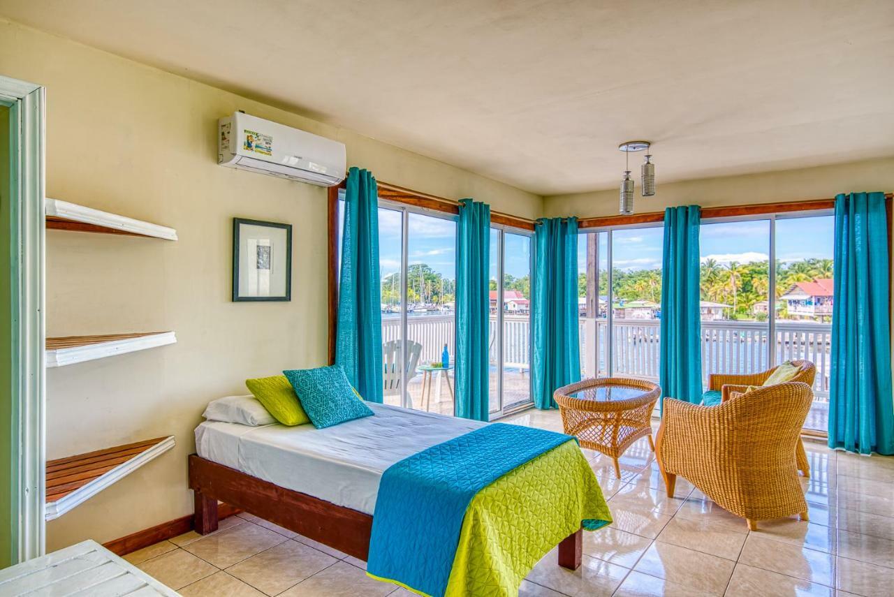 Los Balcones Over The Sea Hotel Bocas del Toro Bagian luar foto