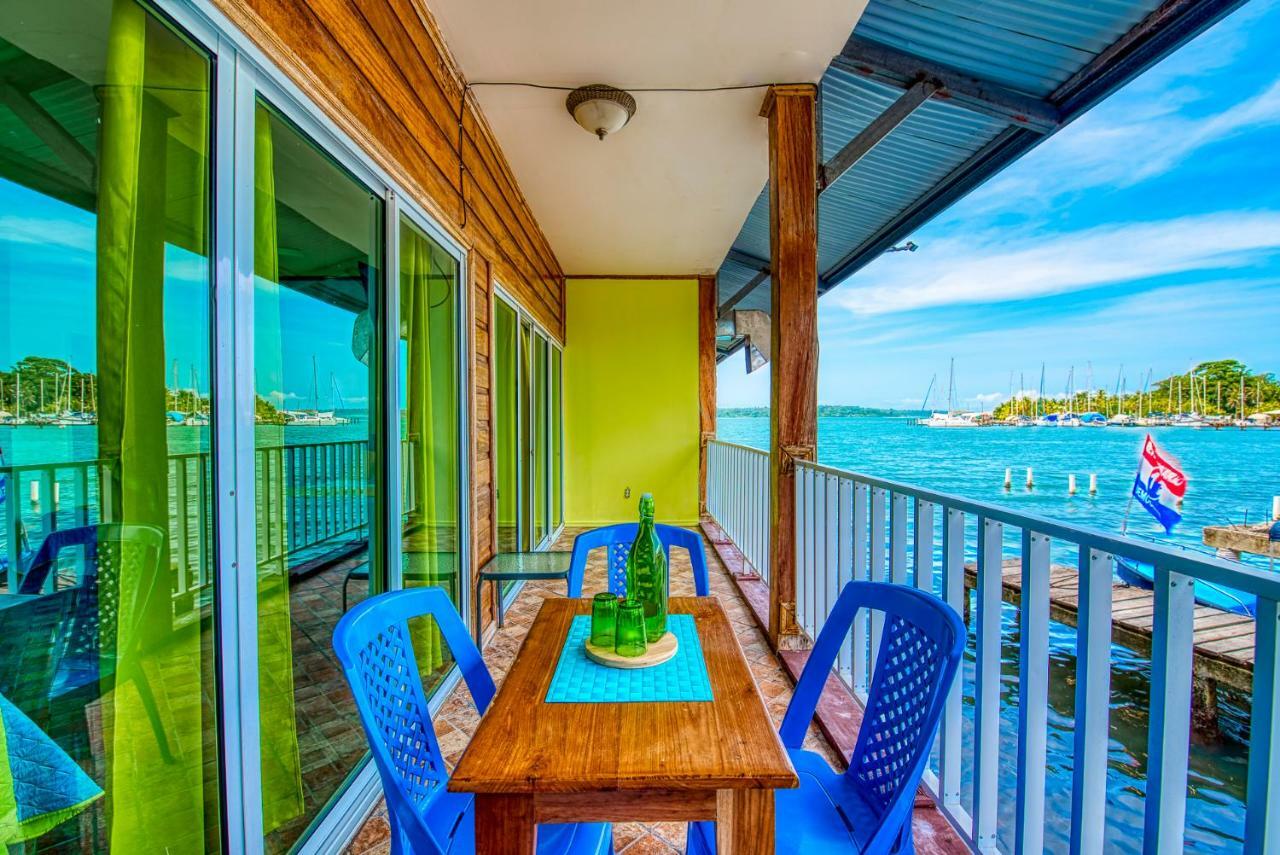 Los Balcones Over The Sea Hotel Bocas del Toro Bagian luar foto