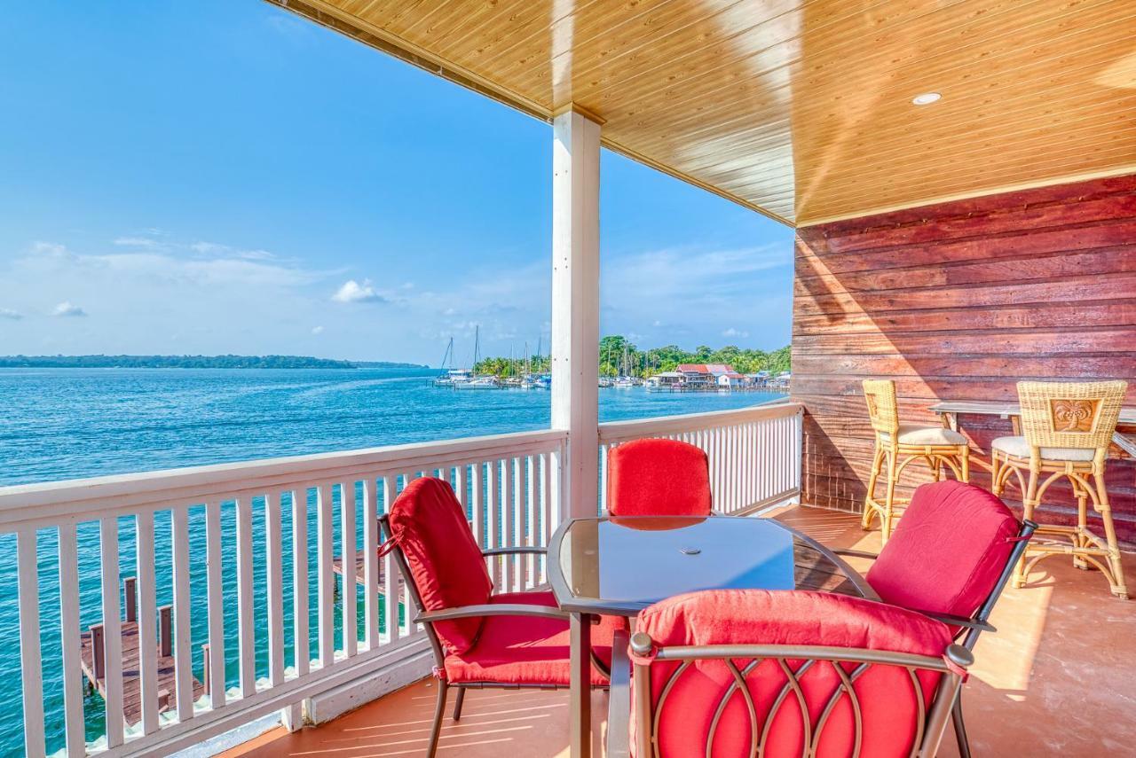 Los Balcones Over The Sea Hotel Bocas del Toro Bagian luar foto